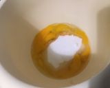 Une image de l'étape 2 de Flan pâtissier à la compote de prunes et pêches.