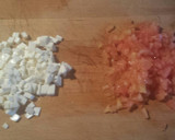 Foto del paso 1 de la receta: Espaguetis con queso fresco, tomate y albahaca