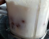 A picture of step 2 of Coconut nd tigernut milkshake.