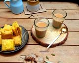 कडक मसाला चहा (Masala Chai Recipe In Marathi) रेसिपी स्टेप 3 फोटो 