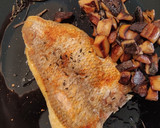 Foto del paso 7 de la receta: Urta a la Plancha con Boletus al Wok con Mayonesa de Trufa