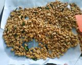 Foto langkah ke 7 dari resep Kacang Bawang Aroma Daun Jeruk.
