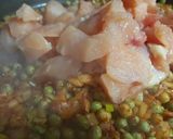 Foto del paso 7 de la receta: Arroz con pollo y mejillones