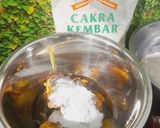Foto langkah ke 1 dari resep Chewy Chocolate Chip Cookie.
