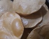 A picture of step 3 of Poori.