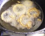 A picture of step 7 of Onion rings.