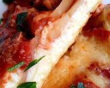 Pas rețetă Pizza cu chiftele și blat din ouă cu cașcaval 4 fotografie