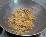 A picture of step 2 of Veg Fried Momos.