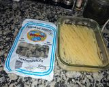 Foto del paso 2 de la receta: Fideos de arroz con chorizos a la pomarola