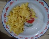 Foto langkah ke 3 dari resep Tumis Pokcoy Telur Orak Arik.