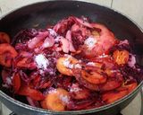 A picture of step 3 of Borscht (Russian Winter's Restorative Soup).