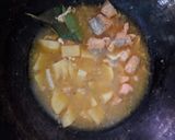 Foto langkah ke 4 dari resep MPASI 6+ Gulai Salmon Susu+kentang.