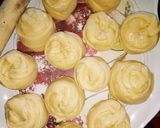 A picture of step 4 of Cocopum chapatis.