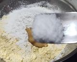 A picture of step 2 of Bread pocket bonda.