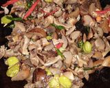 Foto langkah ke 3 dari resep Kikil Lada Hitam.