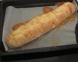 Une image de l'étape 2 de Baguettes farcies moutarde gruyère camembert.