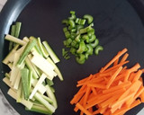 Foto del paso 2 de la receta: Arroz chino con pollo