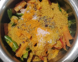 લાલ લીલા રાયતા મરચા(Red,green raita marcha recipe in Gujarati) રેસીપી સ્ટેપ2ફોટો
