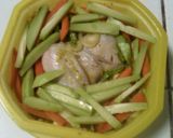 Foto del paso 2 de la receta: Pollo frito acompañado