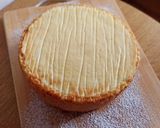 Foto del paso 7 de la receta: Bizcocho genovés invertido con crema pastelera (sin gluten)