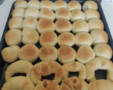 Foto del paso 1 de la receta: Medialunas fáciles y económicas, con mitad aceite y mitad manteca