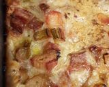 A picture of step 4 of Rhubarb puffed pudding.