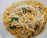 金針菇炒泡麵的食譜步驟2照片