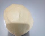 Foto langkah ke 2 dari resep 52. Donsis (Donat Sosis) Krispi.