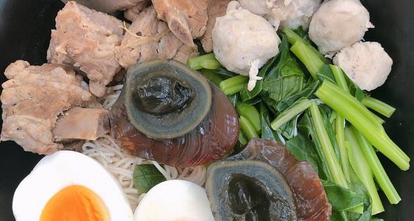 3 บะหมี่ซี่โครงหมูตุ๋นง่ายๆ คีโต