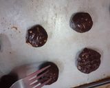 Foto langkah ke 5 dari resep Kukis Cornflake Coklat.