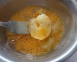 Foto langkah ke 3 dari resep Udang Goreng Madu Wijen.