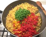 Foto del passaggio 8 della ricetta Fregola sarda allo zafferano con pesce