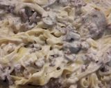 Pas rețetă Tagliatelle de casă cu ciupercuțe, cârnați și smântână 7 fotografie