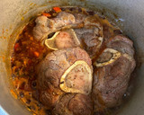 Foto del paso 3 de la receta: Osobuco de ternera en salsa 🥩🍛