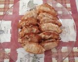 Foto langkah ke 4 dari resep Homemade Gyoza.