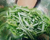 Foto langkah ke 1 dari resep Tumis bunga bawang ala JTT.