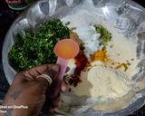 नॉर्थ इंडियन स्टाईल मेथी पराठा रेसिपी चरण 3 फोटो