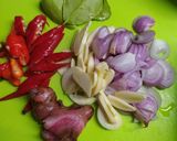 Foto langkah ke 1 dari resep Asem-Asem Udang.
