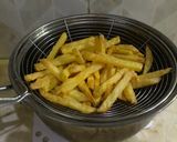 Foto langkah ke 4 dari resep Kentang Goreng Cemilan Sehat.