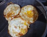 Foto langkah ke 1 dari resep Telur ceplok kecap.