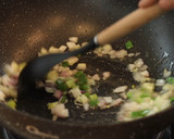 Foto langkah ke 1 dari resep Nasi Goreng Hong Kong.