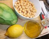 Foto del paso 1 de la receta Dip de hummus con aguacate
