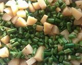 A picture of step 1 of French beans Potato fry.