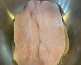 Hình bước làm 1 của món Ức Gà Nướng Phô Mai NCKD