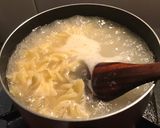 Foto langkah ke 1 dari resep Pasta carbonara.
