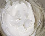 Foto langkah ke 4 dari resep Chocolate Triffle Cake.