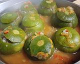 Foto del paso 6 de la receta: Zapallitos rellenos con arroz y carne
