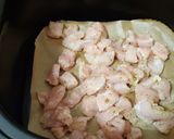 Foto del paso 3 de la receta: Pechuga de pavo al ajillo en ensalada