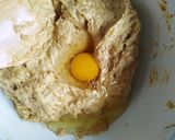 Foto langkah ke 3 dari resep Banana Cake - Moist, No Mixer.
