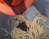 Foto langkah ke 3 dari resep Spaghetti Goreng Telur.